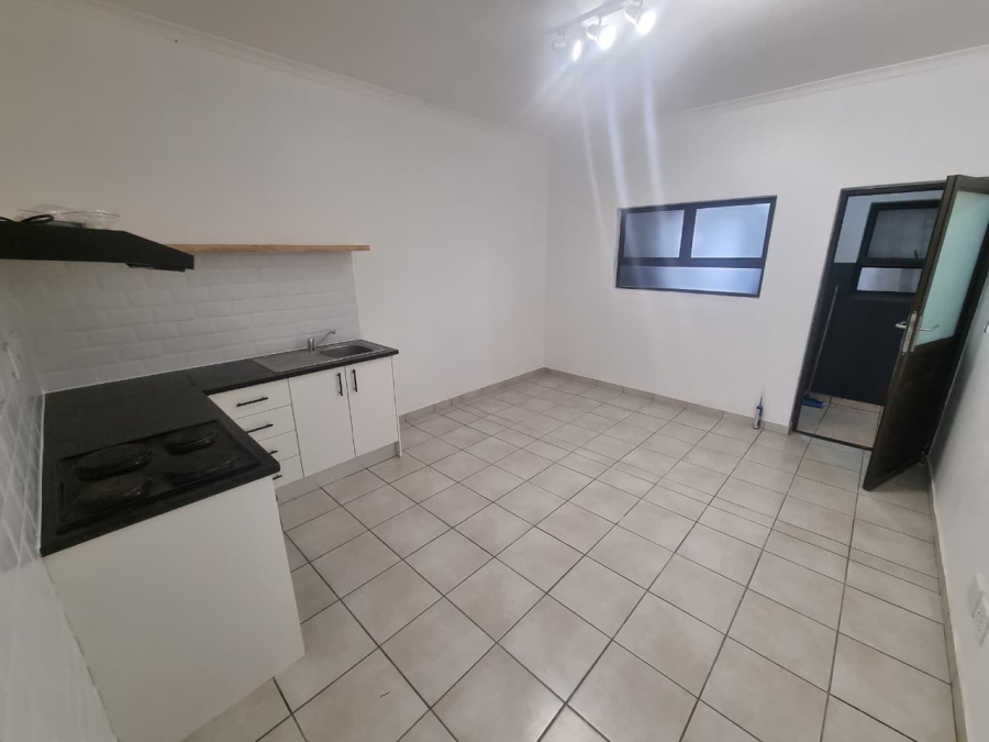 To Let 2 Bedroom Property for Rent in Observatory Western Cape